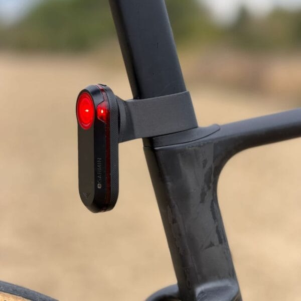 WhatsApp Image 2025-10-20 at 11.47.22 Support Garmin Varia Van Rysel RCR